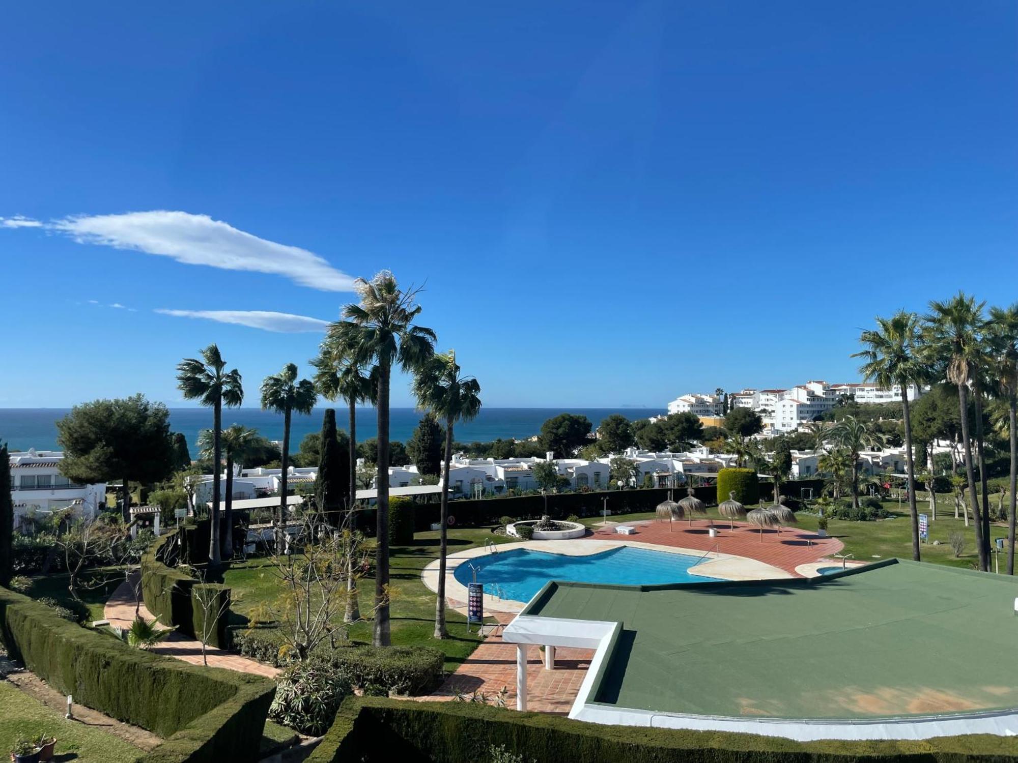 Amazing Sea View Apartment In Miraflores Ла Кала де Михас Екстериор снимка