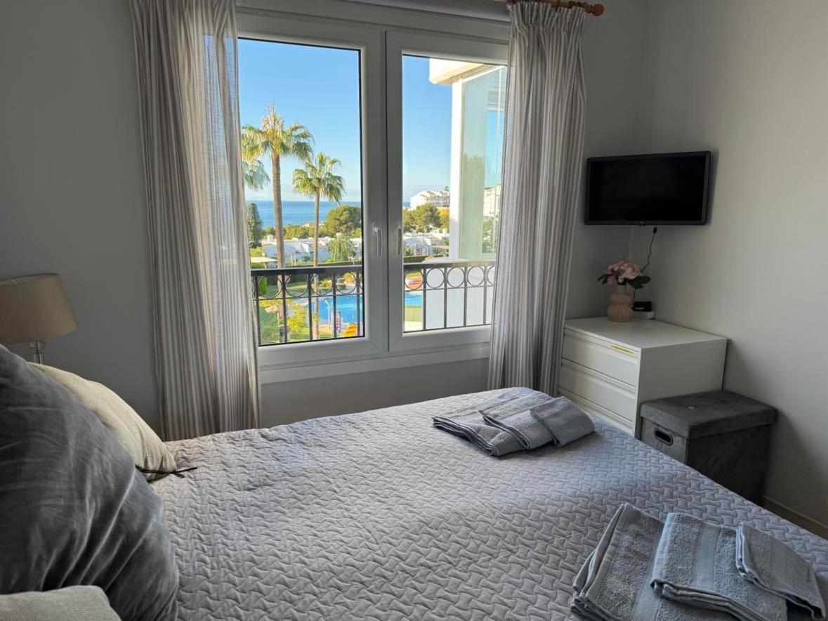 Amazing Sea View Apartment In Miraflores Ла Кала де Михас Екстериор снимка