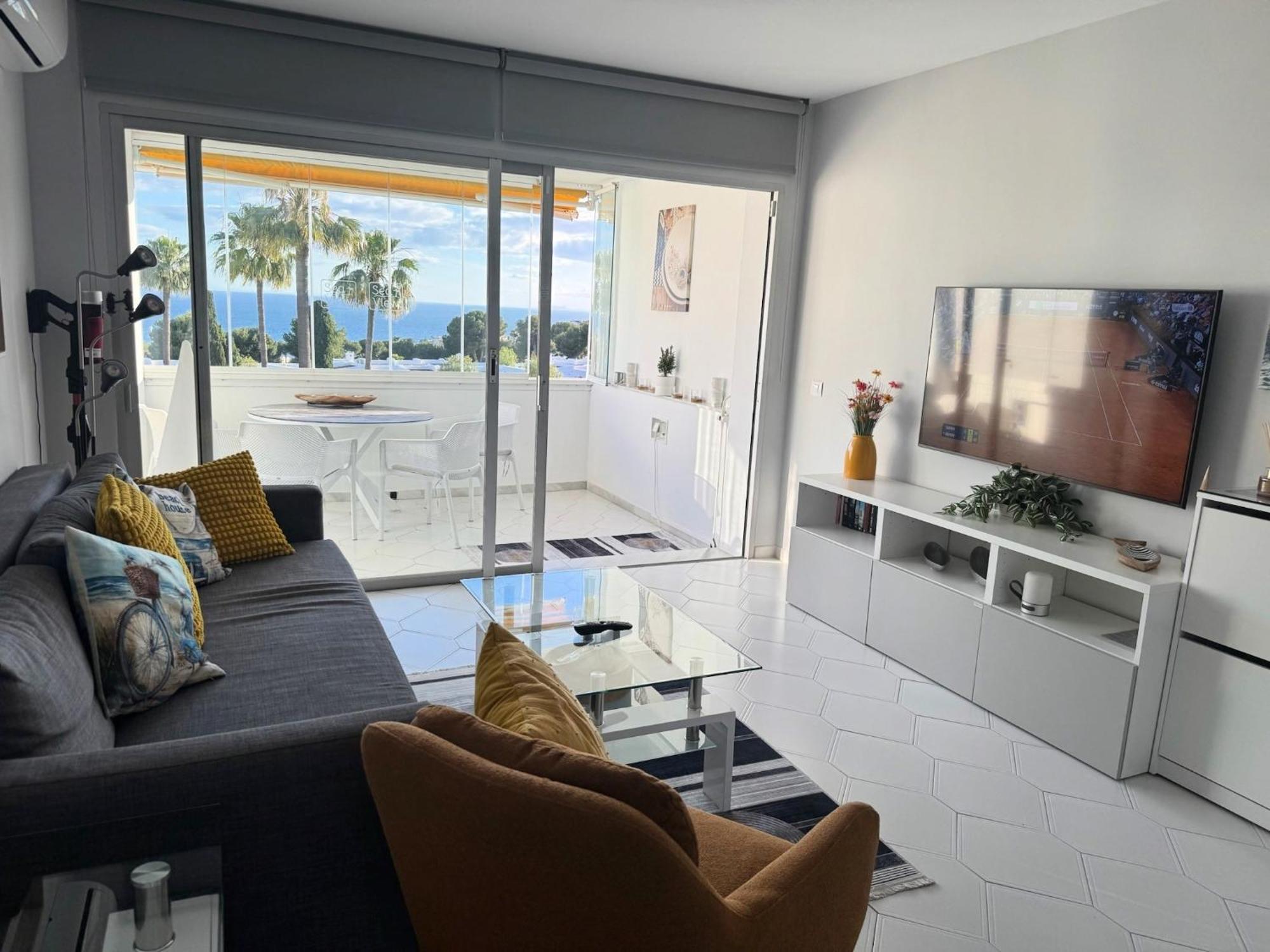 Amazing Sea View Apartment In Miraflores Ла Кала де Михас Екстериор снимка