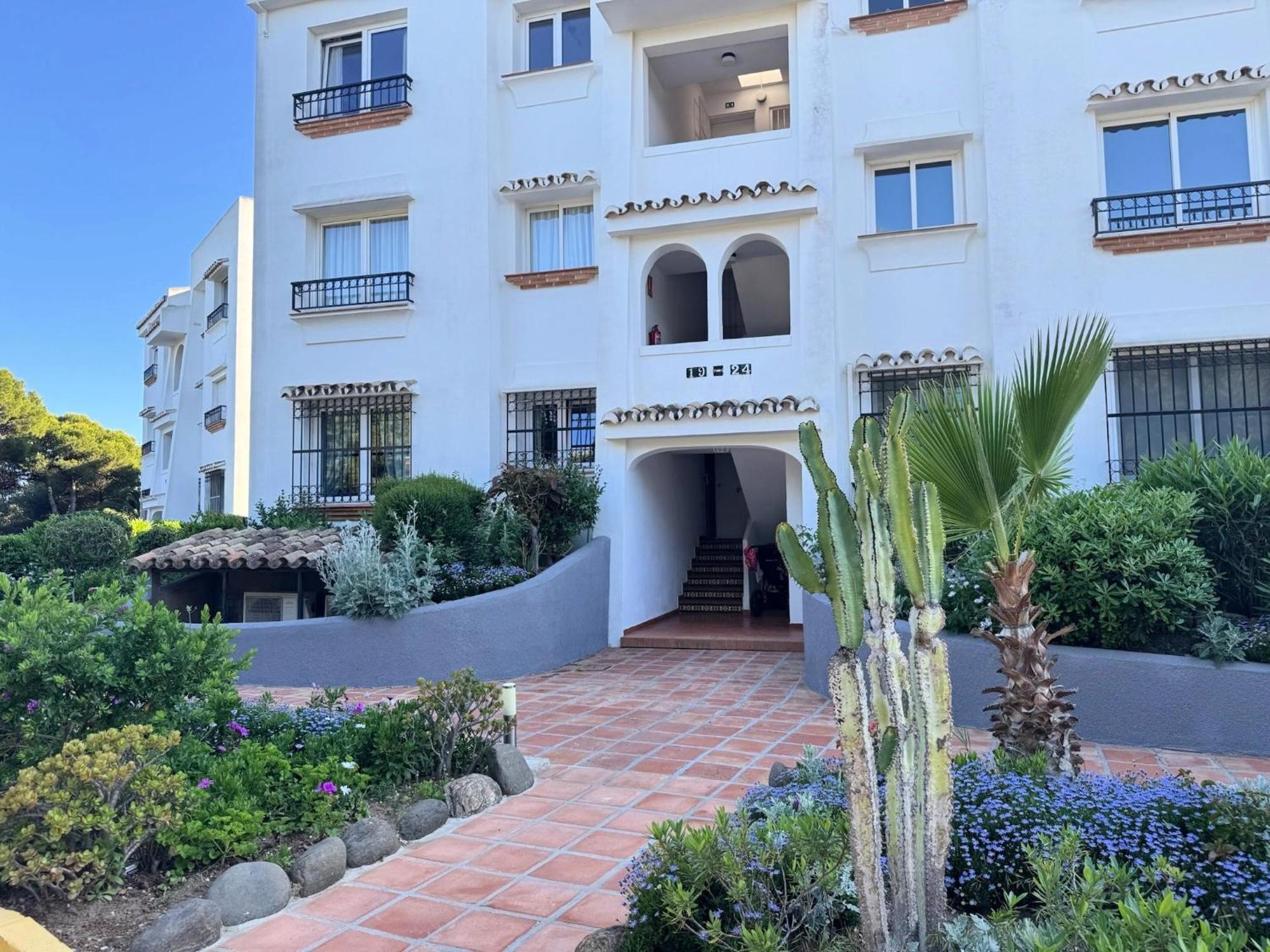Amazing Sea View Apartment In Miraflores Ла Кала де Михас Екстериор снимка